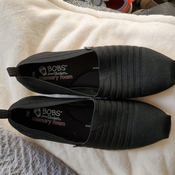 Shoes - Picture 2 of 3